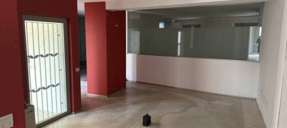 5-salle Bureau à Lodi, Italy No. 323284 4