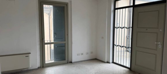 5-salle Bureau à Lodi, Italy No. 323284 2