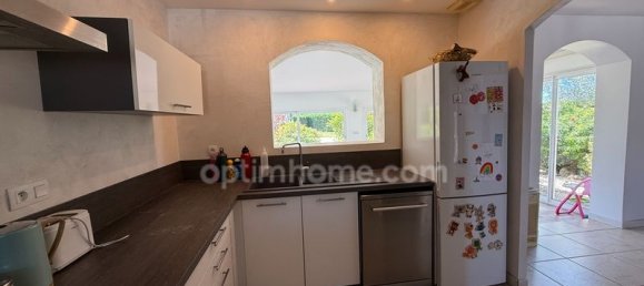 5 bedrooms House in Levignac, France No. 286632 10