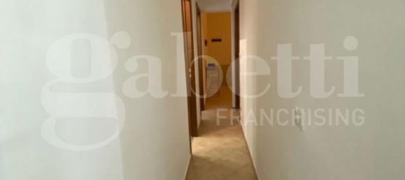 2 rooms Apartment in Palermo, Italy No. 40823 8