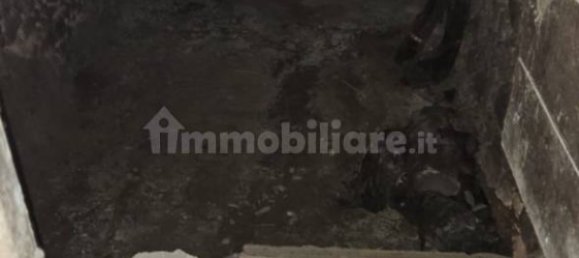 27m² Warehouse in Ovindoli, Italy No. 343973 3