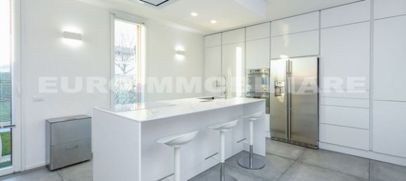 Villa de 9 divisões em Brescia, Italy N.º 107388 6