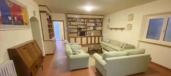 Studio in Forte dei Marmi, Italy No. 69379 12