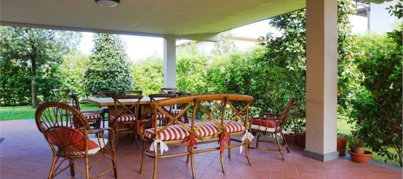 Studio in Forte dei Marmi, Italy No. 69379 19