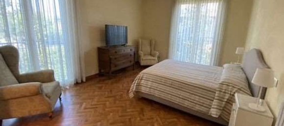 Studio in Forte dei Marmi, Italy No. 69379 5