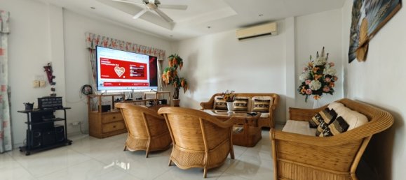 3 Schlafzimmer Haus in Pattaya, Thailand, Nr. 163460 4