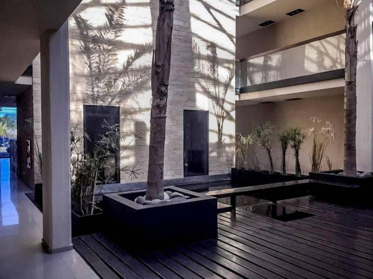 38m² Office in Tigre, Argentina No. 25867