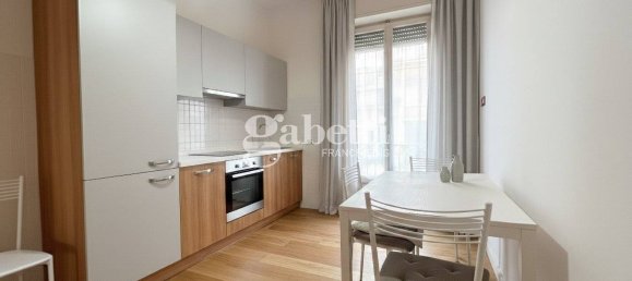 1 bedroom Apartment in Florence, Italy No. 375629 2