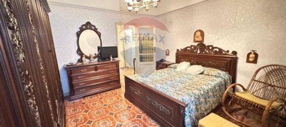3 rooms Apartment in Catania, Italy No. 2465 4