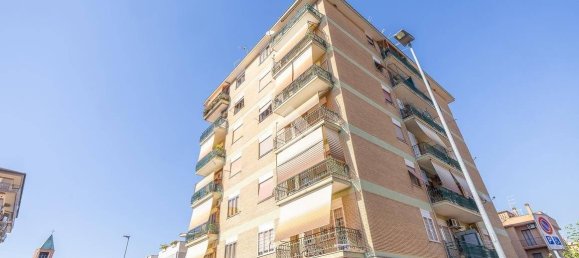 112m² Commercial property in Guidonia Montecelio, Italy No. 311798 40