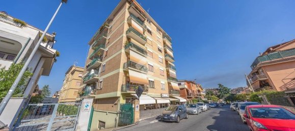112m² Commercial property in Guidonia Montecelio, Italy No. 311798 36