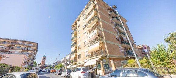 112m² Commercial property in Guidonia Montecelio, Italy No. 311798 39