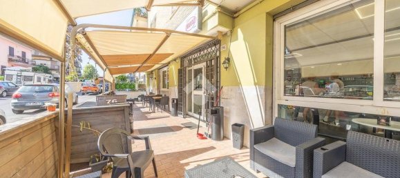 112m² Commercial property in Guidonia Montecelio, Italy No. 311798 12