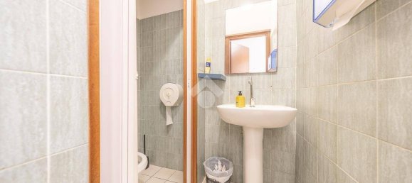 112m² Commercial property in Guidonia Montecelio, Italy No. 311798 29