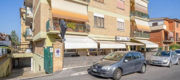 112m² Commercial property in Guidonia Montecelio, Italy No. 311798 35