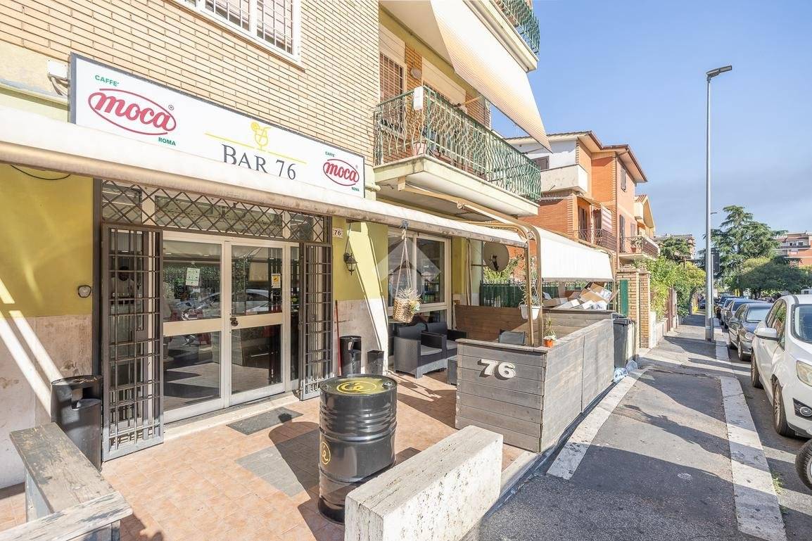 112m² Commercial property in Guidonia Montecelio, Italy No. 311798