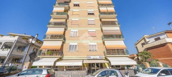 112m² Commercial property in Guidonia Montecelio, Italy No. 311798 37