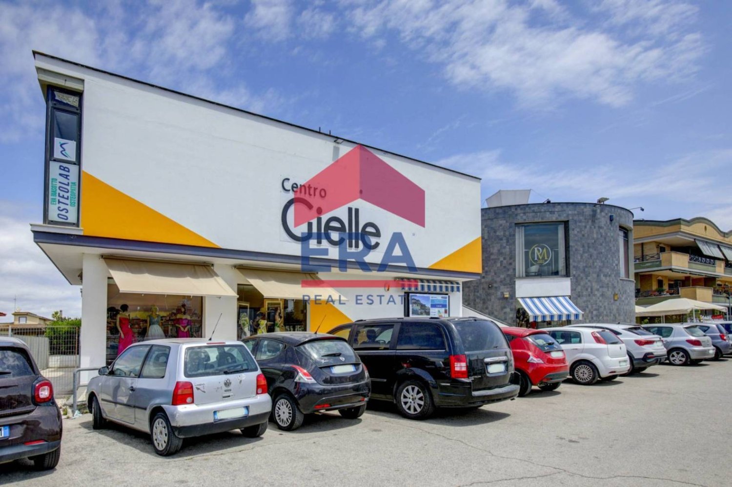 1 room Commercial property in Ardea, Italy No. 68944