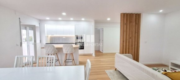 Apartamento de 2 dormitorios en Povoa de Varzim, Portugal No. 190302 8