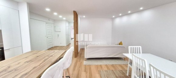 Apartamento de 2 dormitorios en Povoa de Varzim, Portugal No. 190302 11