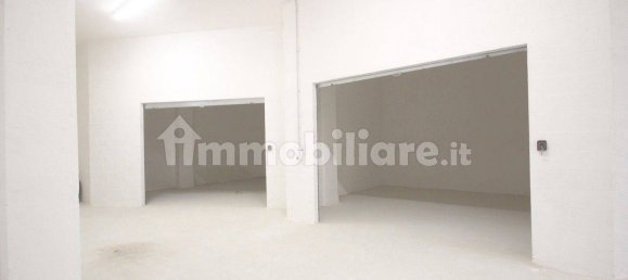 23m² Garage in Genoa, Italy No. 53084 4