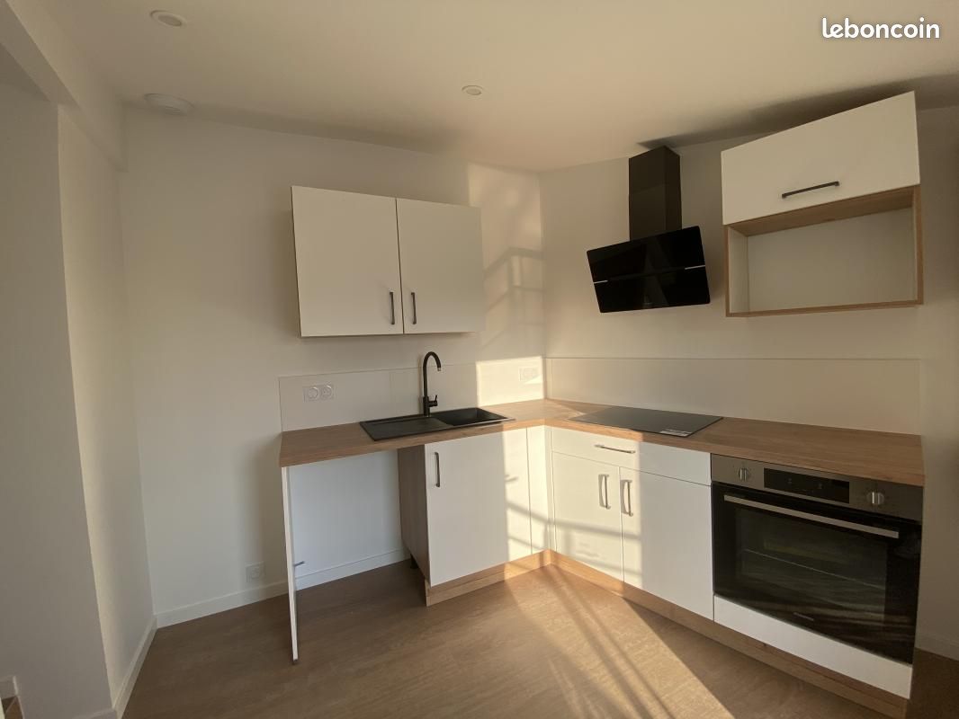 3 bedrooms Apartment in Aizenay, France No. 286111