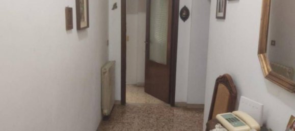 2-salle Appartement à Cortona, Italy No. 306606 10