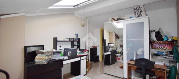 4 bedrooms House in Ivrea, Italy No. 173706 22