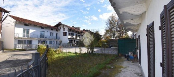 4 bedrooms House in Ivrea, Italy No. 173706 26