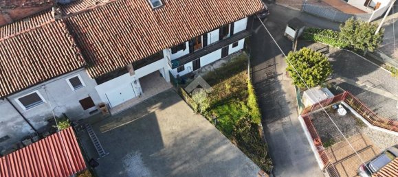 4 bedrooms House in Ivrea, Italy No. 173706 31