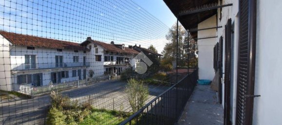 4 bedrooms House in Ivrea, Italy No. 173706 27