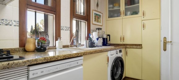 3 bedrooms Townhouse in Estepona, Spain No. 50068 32