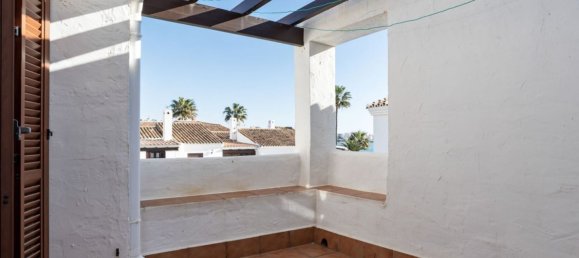 3 bedrooms Townhouse in Estepona, Spain No. 50068 12