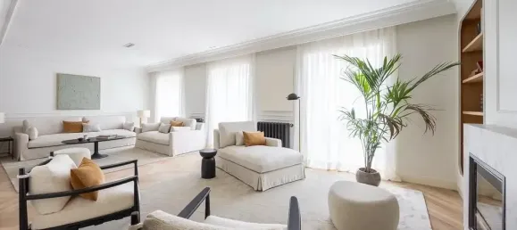 4 bedrooms Duplex in Madrid, Spain No. 161664 8