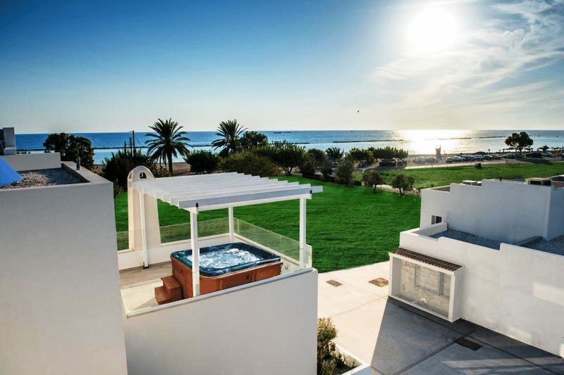 4 bedrooms Villa in Geroskípou, Cyprus No. 9435