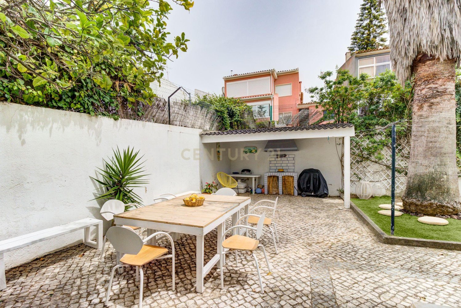 5 bedrooms Villa in Cascais, Portugal No. 183092