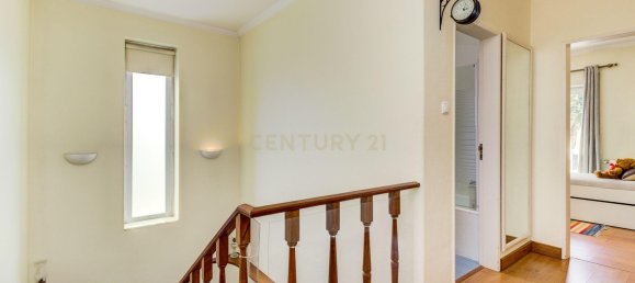 5 bedrooms Villa in Cascais, Portugal No. 183092 23