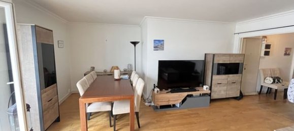 2 bedrooms Apartment in Paris, France No. 312093 3