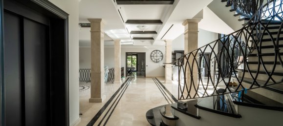 6 Schlafzimmer Villa in Marbella, Spain, Nr. 101878 33