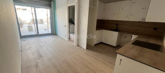 3 bedrooms Apartment in Vilanova i la Geltru, Spain No. 187613 2