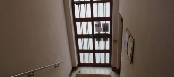 3 bedrooms Apartment in Milan, Italy No. 276203 3