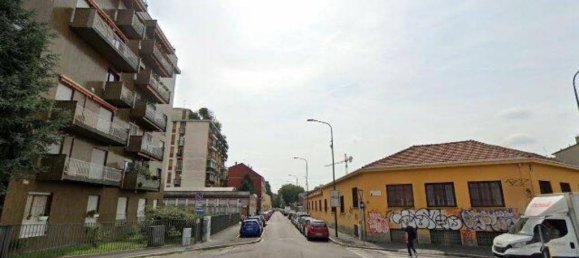 3 bedrooms Apartment in Milan, Italy No. 276203 16