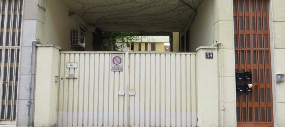 3 bedrooms Apartment in Milan, Italy No. 276203 2