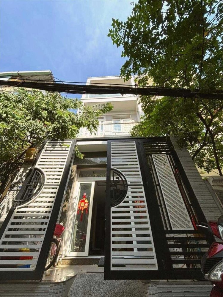 97.5m² Townhouse in District 7, Vietnam No. 19254