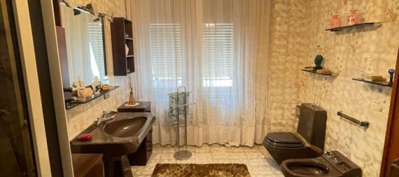 6 rooms Apartment in La Spezia, Italy No. 101326 23