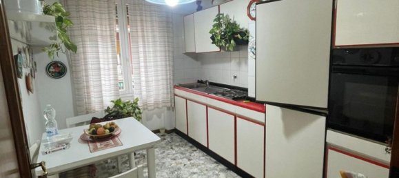 6 rooms Apartment in La Spezia, Italy No. 101326 9