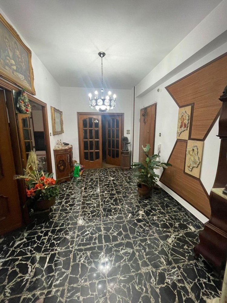 6 rooms Apartment in La Spezia, Italy No. 101326