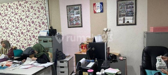 262m² Shop in Grogol Petamburan, Indonesia No. 1829 30