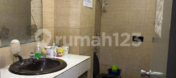 262m² Shop in Grogol Petamburan, Indonesia No. 1829 24