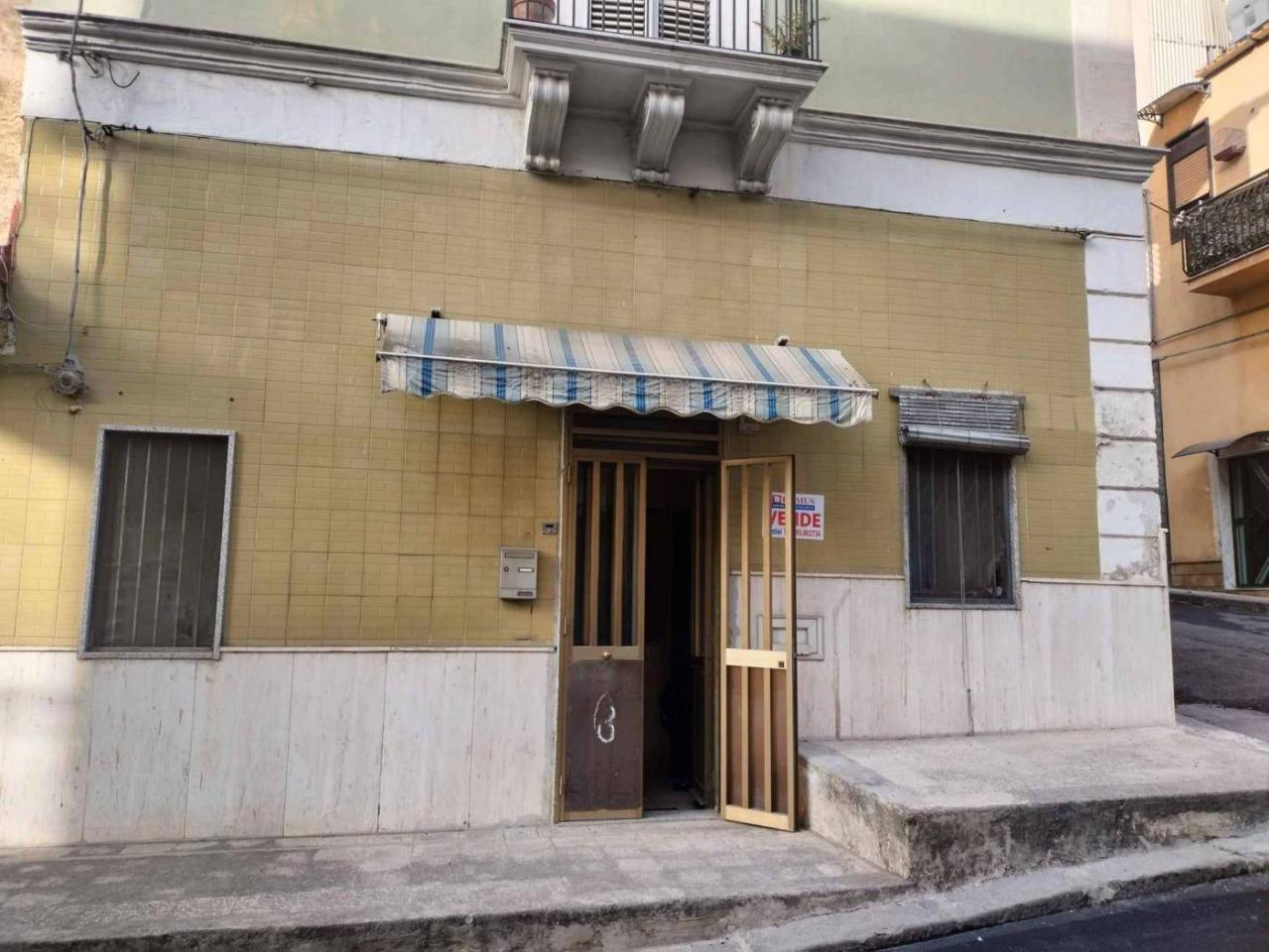 Casa de 2 habitaciónes en Lentini, Italy No. 72293